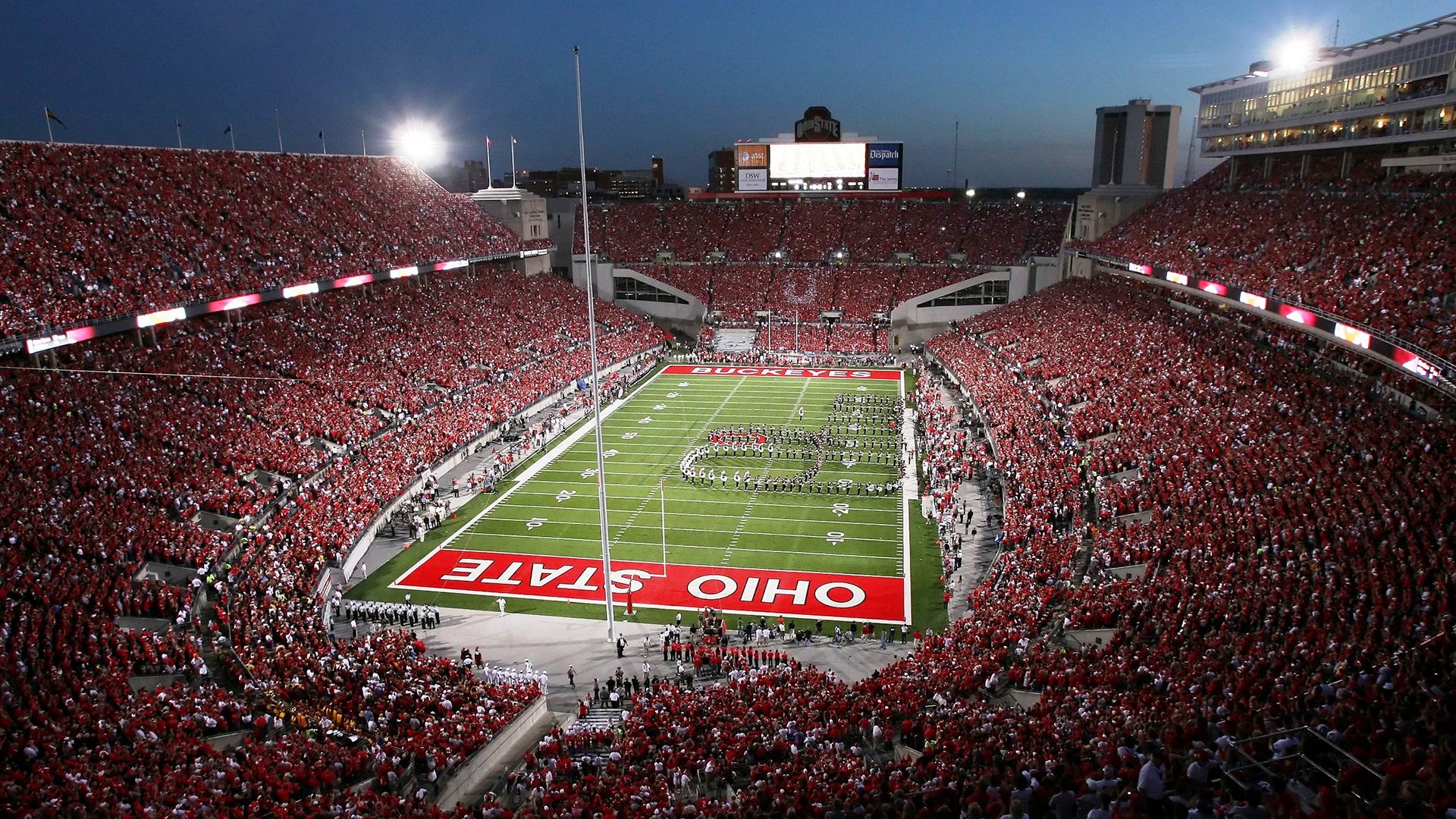 Scout焦点对战，德约科维奇与90激战尤文图斯分钟，表现优异胜负难料！赛场气氛高涨